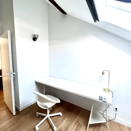 Beau 81m2 Troyen A 2m De La Gare דירה